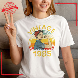 Koszulka urodzinowa w stylu vintage – Twój rok, Twoja historia!